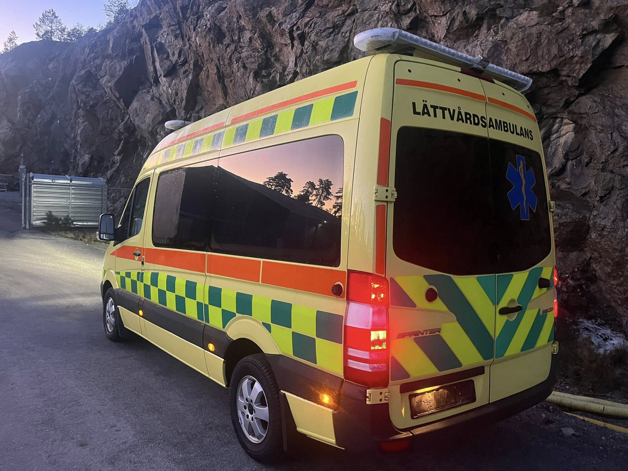 Ambulance MERCEDES-BENZ Sprinter 319 - Light AMBULANCE / shvydka dopomo: picture 6