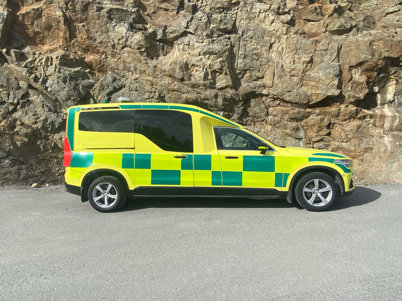 Volvo Nilsson XC90 D5 AWD - Ambulance - RESERVERAD !! - Ambulance: picture 5 Volvo Nilsson XC90 D5 AWD - Ambulance - RESERVERAD !! - Ambulance: picture 5