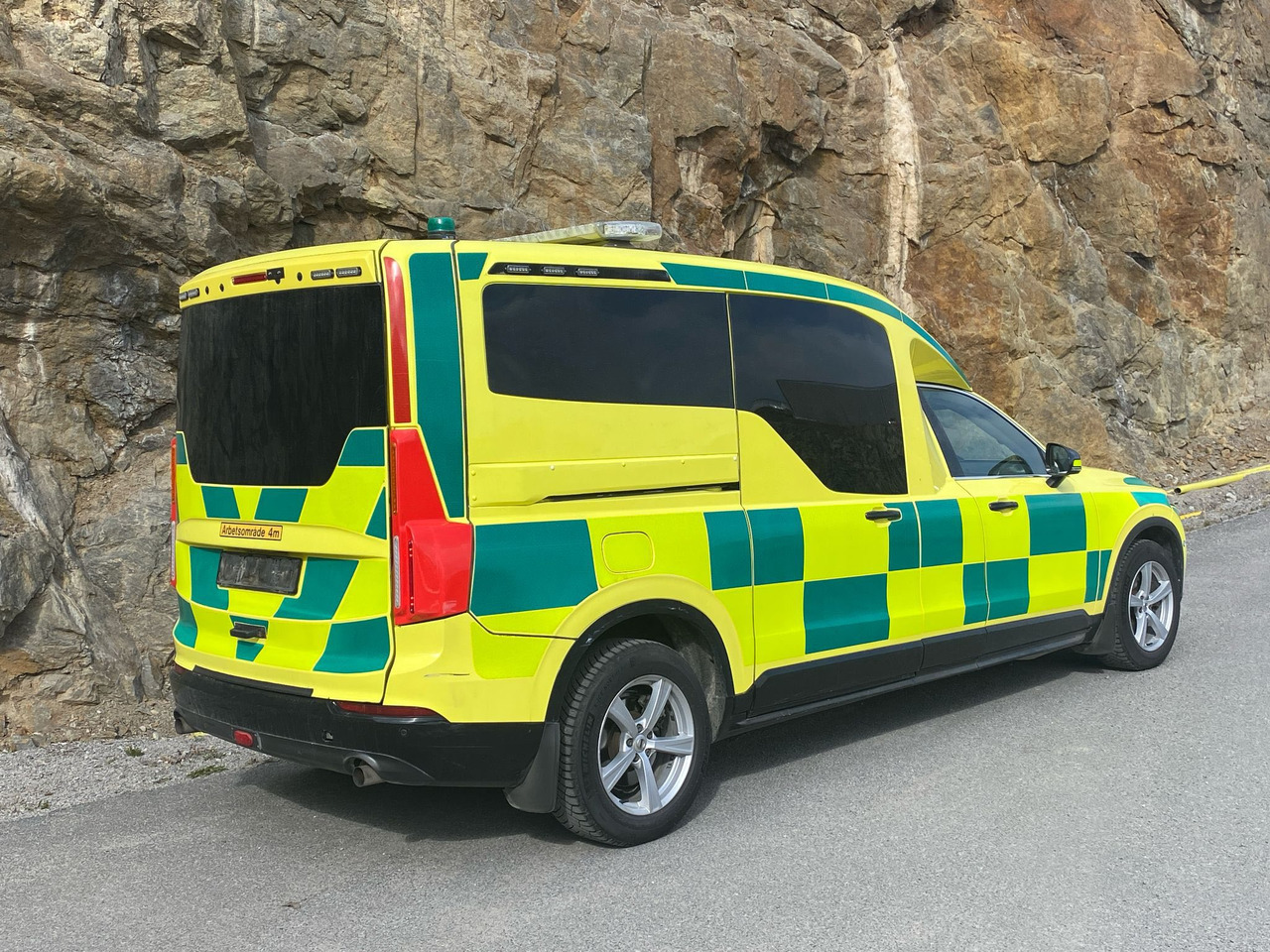 Volvo Nilsson XC90 D5 AWD - Ambulance - RESERVERAD !! - Ambulance: picture 3 Volvo Nilsson XC90 D5 AWD - Ambulance - RESERVERAD !! - Ambulance: picture 3