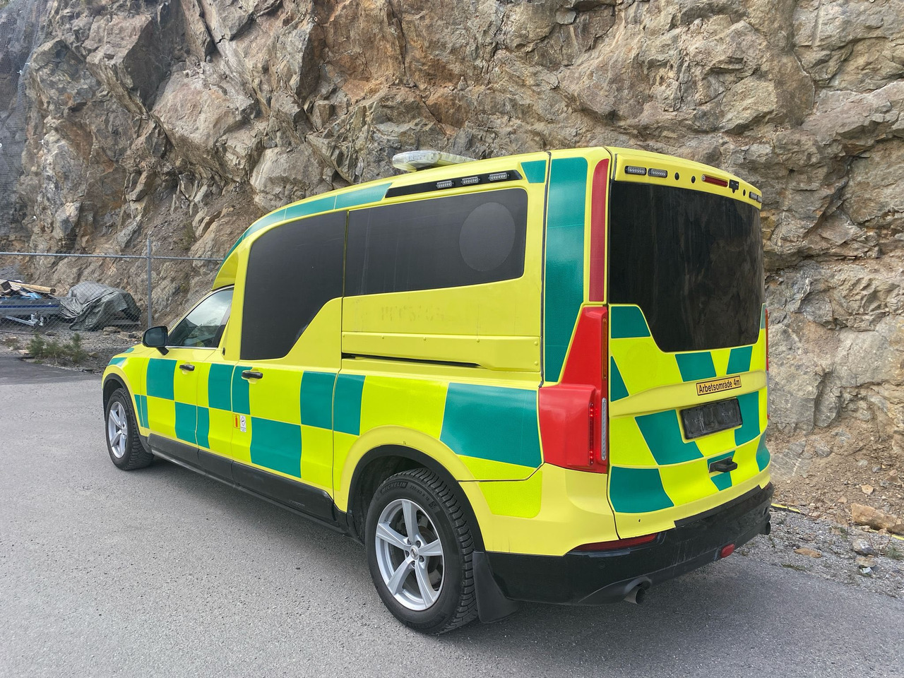 Volvo Nilsson XC90 D5 AWD - Ambulance - RESERVERAD !! - Ambulance: picture 4 Volvo Nilsson XC90 D5 AWD - Ambulance - RESERVERAD !! - Ambulance: picture 4