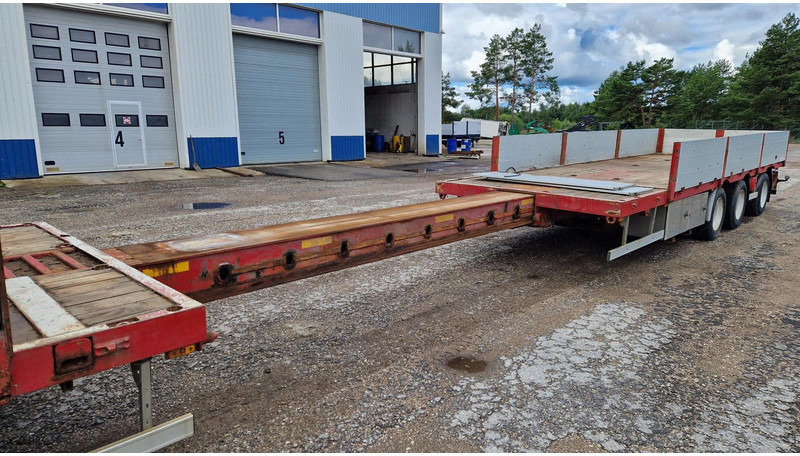 CMT NSP24 - Dropside/ Flatbed semi-trailer: picture 5 CMT NSP24 - Dropside/ Flatbed semi-trailer: picture 5