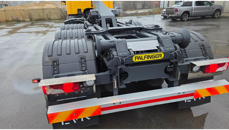 Scania P400 8X4*4 Retarder - Hook lift truck: picture 5 Scania P400 8X4*4 Retarder - Hook lift truck: picture 5