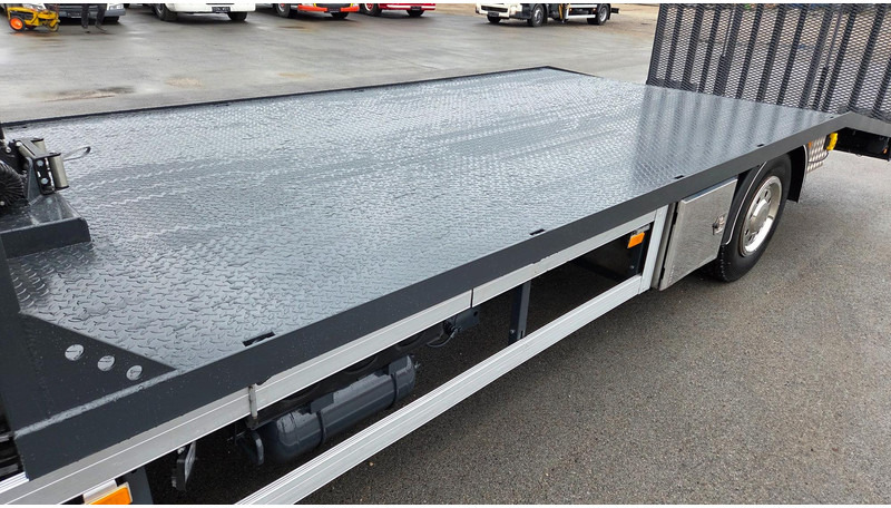 Volvo FL250 4X2 - Car transporter truck: picture 5 Volvo FL250 4X2 - Car transporter truck: picture 5