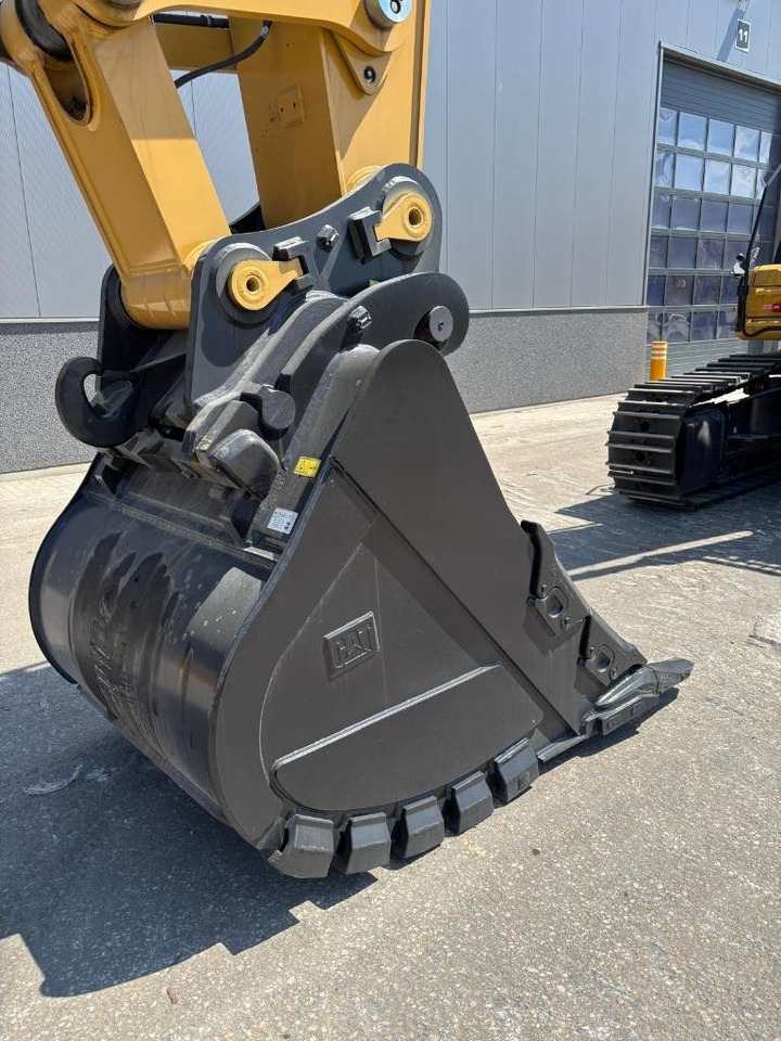 CAT 352 (NEW/Non CE certified) - Crawler excavator: picture 5 CAT 352 (NEW/Non CE certified) - Crawler excavator: picture 5
