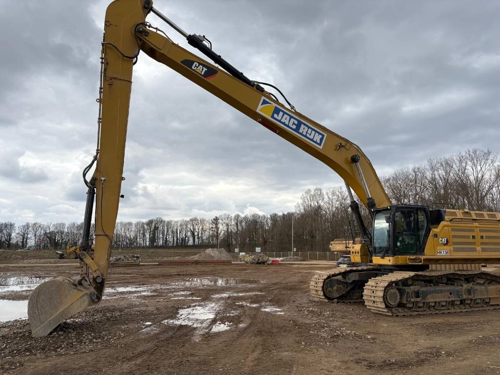 CAT 374 Long-reach  - Excavator: picture 2 CAT 374 Long-reach  - Excavator: picture 2