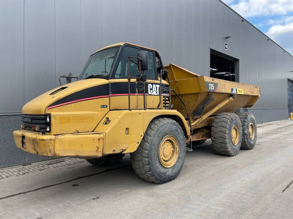 CAT 725 (CE certified - good working condition) - Articulated dump truck: picture 1 CAT 725 (CE certified - good working condition) - Articulated dump truck: picture 1