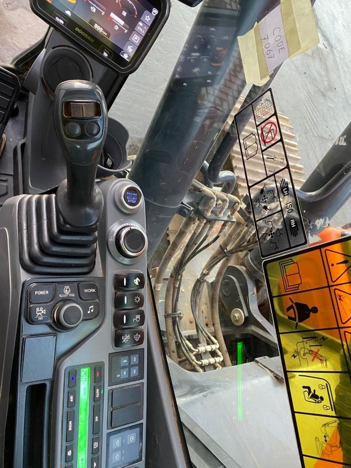 Crawler excavator Doosan DX 300 LC-7: picture 15 Crawler excavator Doosan DX 300 LC-7: picture 15