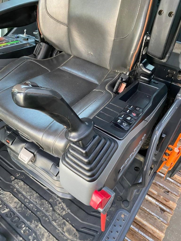 Crawler excavator Doosan DX 300 LC-7: picture 13 Crawler excavator Doosan DX 300 LC-7: picture 13