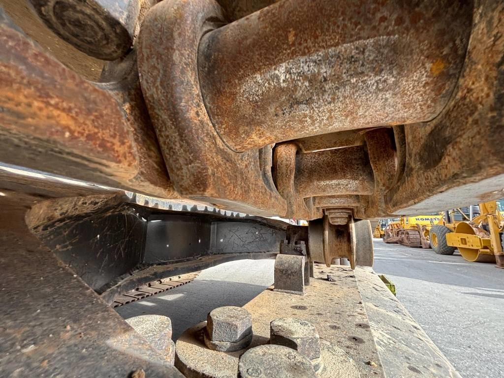 Crawler excavator Hitachi ZX 490 LC H-6: picture 24