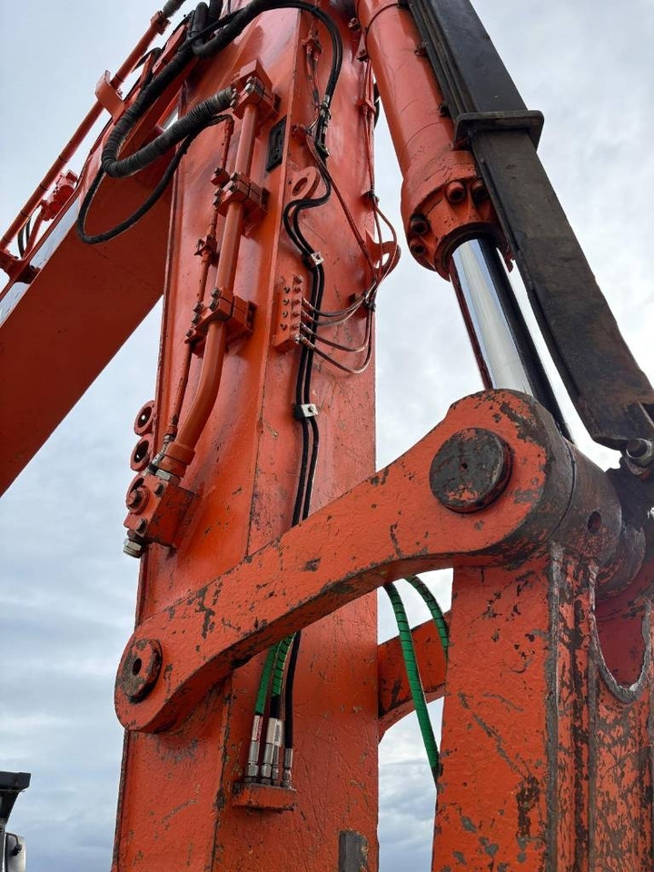 Crawler excavator Hitachi ZX 490 LC H-6: picture 17