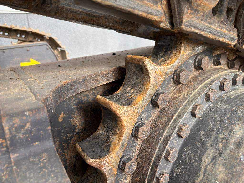 Crawler excavator Hitachi ZX 490 LC H-6: picture 30