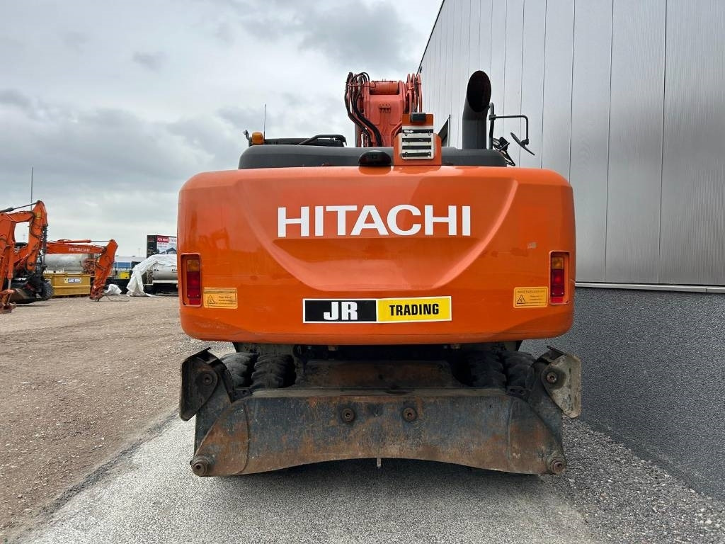Hitachi ZX220W-5B - Wheel excavator: picture 3 Hitachi ZX220W-5B - Wheel excavator: picture 3