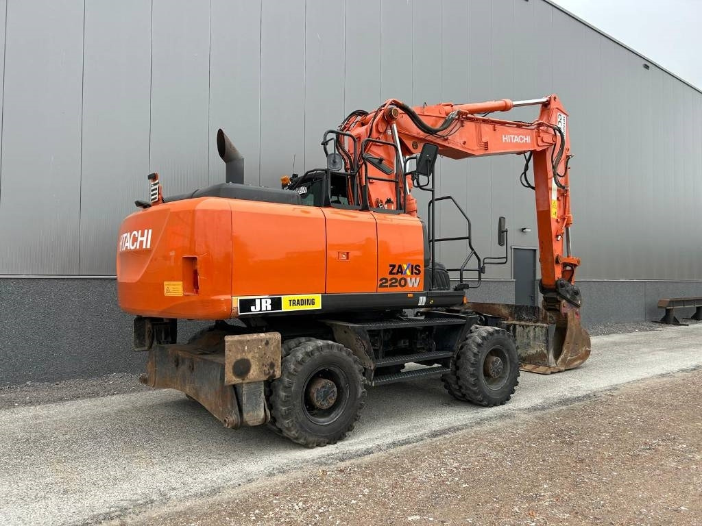 Hitachi ZX220W-5B - Wheel excavator: picture 4 Hitachi ZX220W-5B - Wheel excavator: picture 4