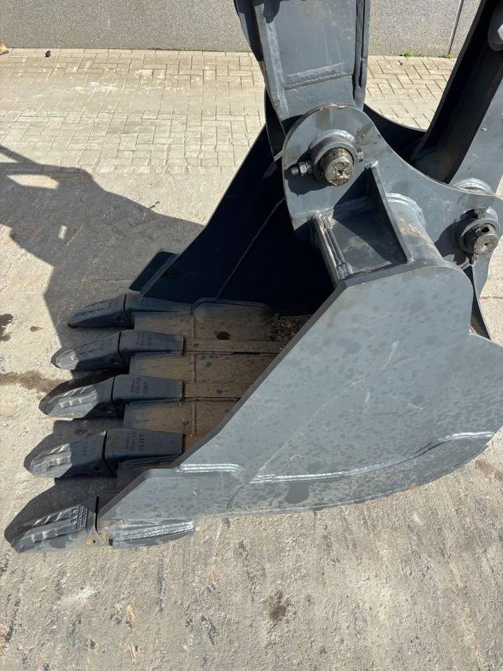 Leasing of Hyundai R 245 LR (New / Non CE Certified)  Hyundai R 245 LR (New / Non CE Certified): picture 18