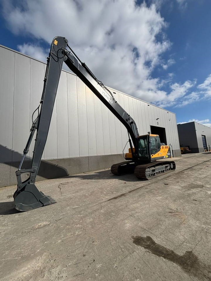 Hyundai R 245 LR (New / Non CE Certified) - Excavator: picture 2 Hyundai R 245 LR (New / Non CE Certified) - Excavator: picture 2