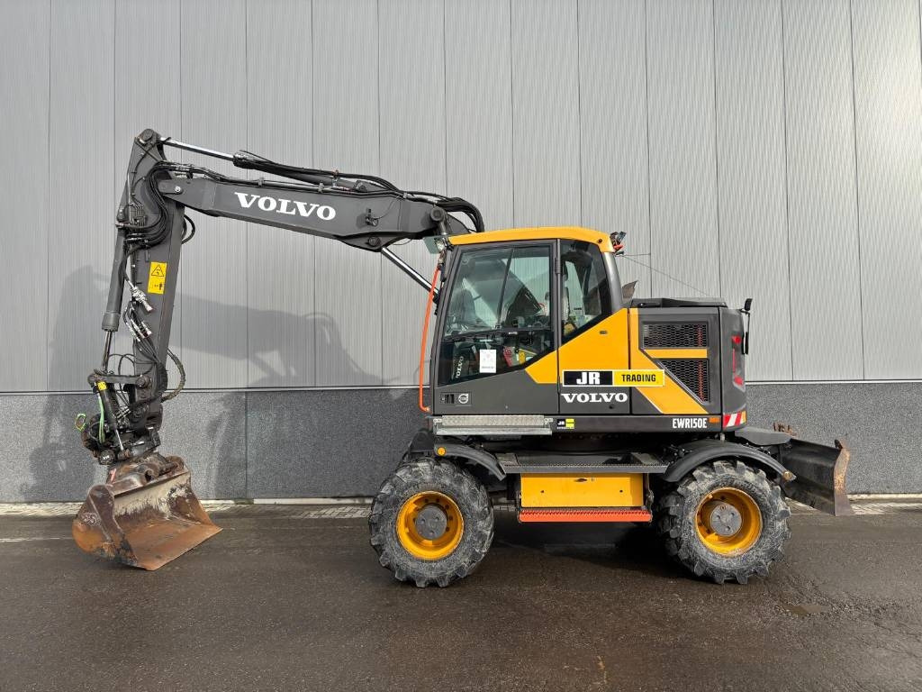 Volvo EWR 150 E - Wheel excavator: picture 1 Volvo EWR 150 E - Wheel excavator: picture 1