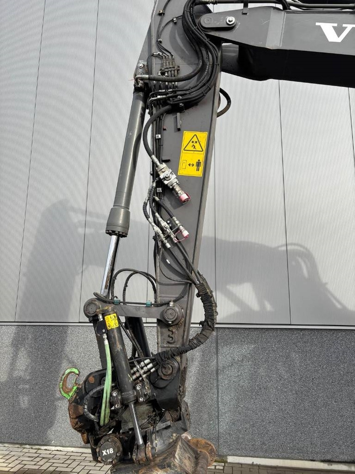 Wheel excavator Volvo EWR 150 E: picture 19