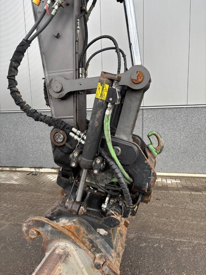 Wheel excavator Volvo EWR 150 E: picture 15