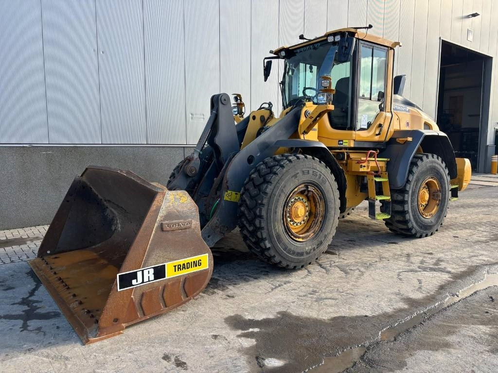 Volvo L 90 H - Wheel loader: picture 2 Volvo L 90 H - Wheel loader: picture 2