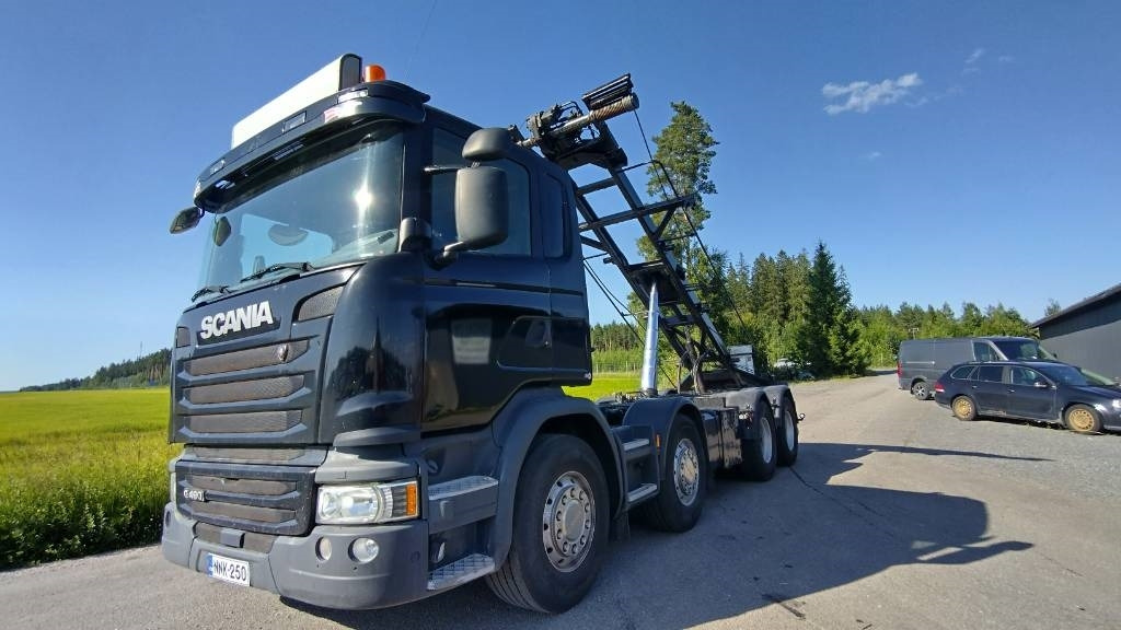 Scania R490 8x4 multilift vaijerilaite,napaperät  - Skip loader truck: picture 2 Scania R490 8x4 multilift vaijerilaite,napaperät  - Skip loader truck: picture 2