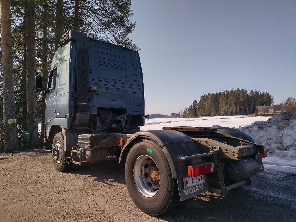 Volvo FH12 kanttilamppu veturi - Tractor unit: picture 4 Volvo FH12 kanttilamppu veturi - Tractor unit: picture 4