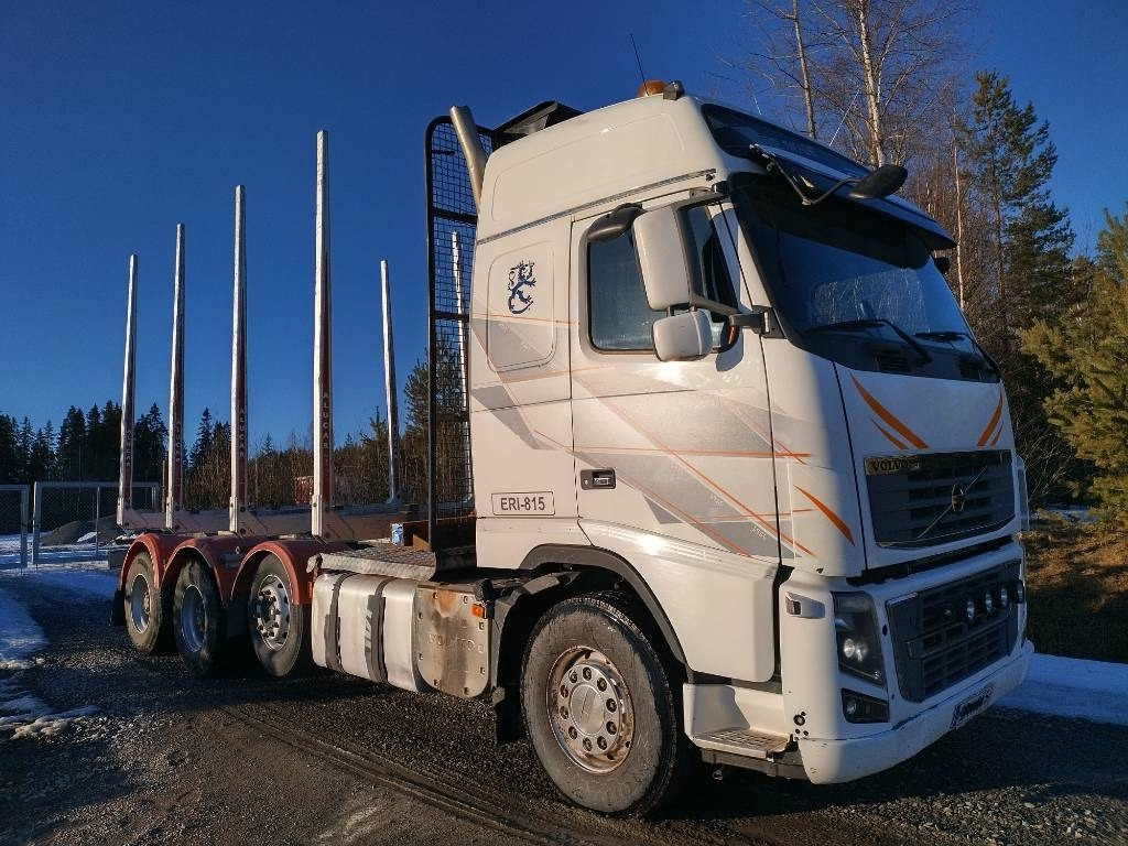 Volvo FH750 puuvarustus, napaperät,trippeli - Timber truck: picture 2 Volvo FH750 puuvarustus, napaperät,trippeli - Timber truck: picture 2