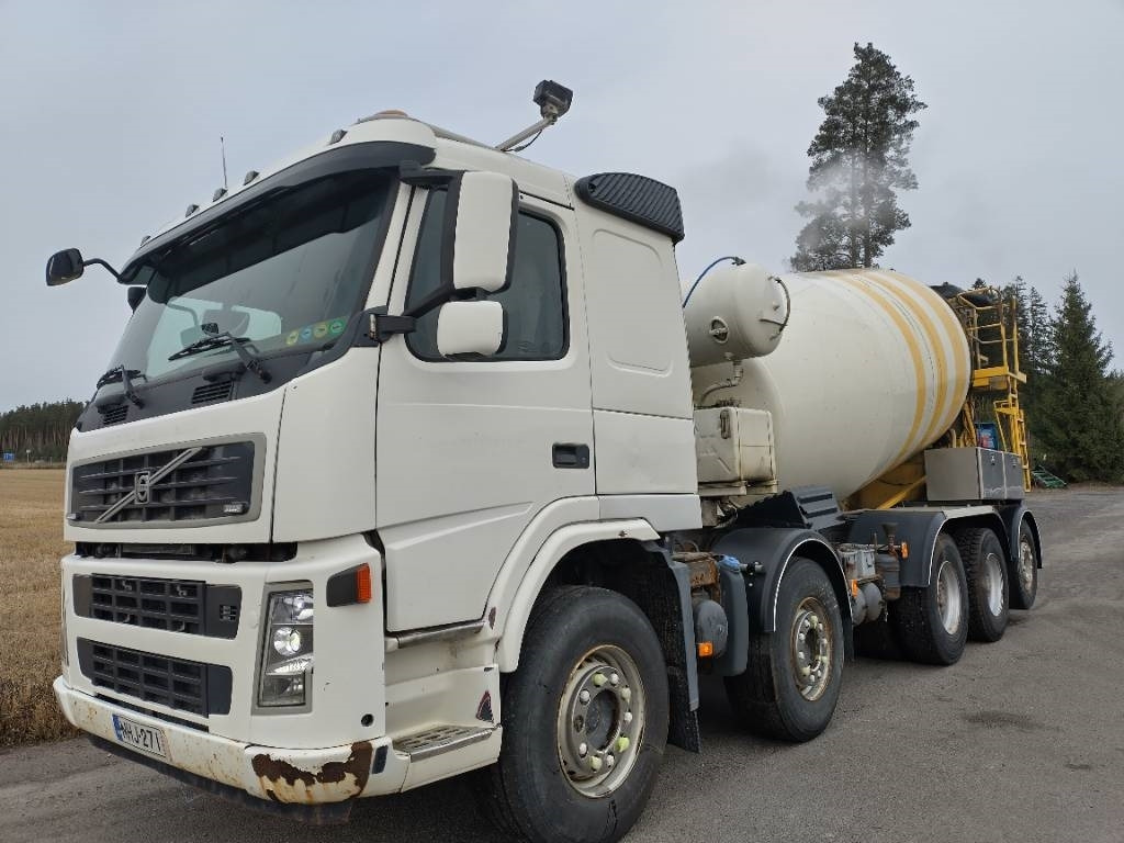 Volvo FM13 10*4 betoniauto,ränni - Concrete mixer truck: picture 3 Volvo FM13 10*4 betoniauto,ränni - Concrete mixer truck: picture 3