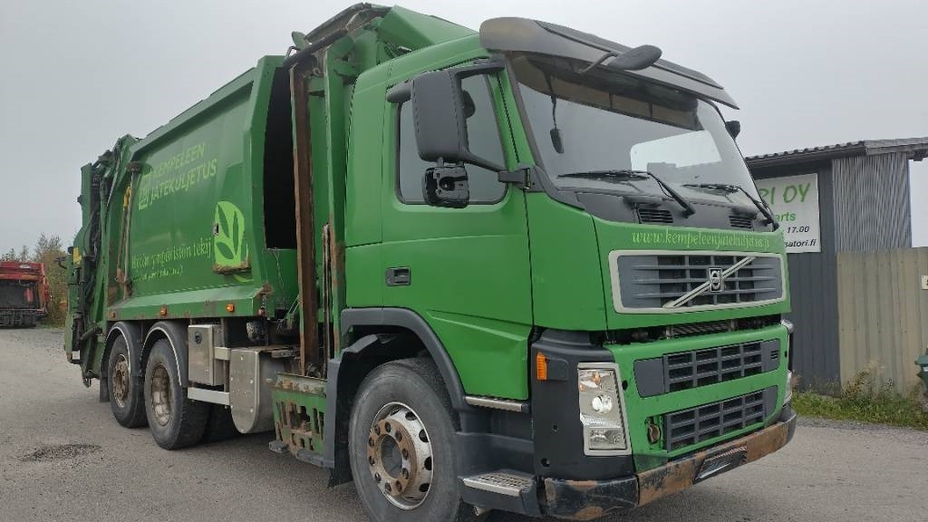 Volvo FM9 6x2 pakkaaja +nostin +etukippo  - Refuse truck: picture 4 Volvo FM9 6x2 pakkaaja +nostin +etukippo  - Refuse truck: picture 4