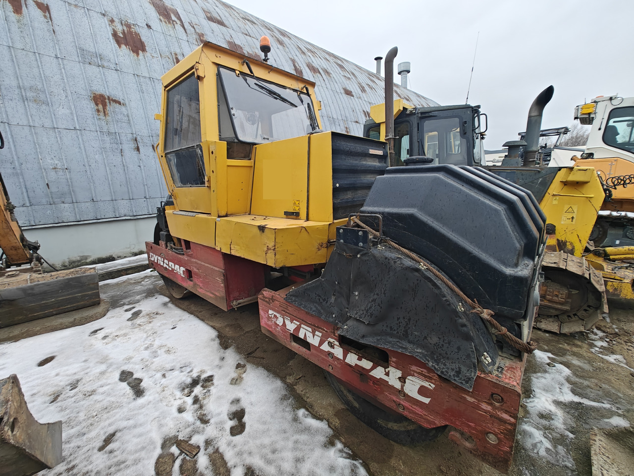 DYNAPAC CC421 - Road roller: picture 2 DYNAPAC CC421 - Road roller: picture 2