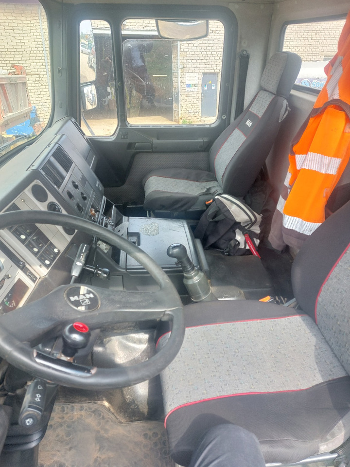 MAN 35.414 8X6 - Tipper: picture 4 MAN 35.414 8X6 - Tipper: picture 4