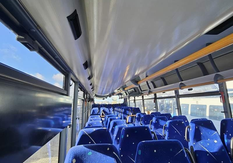 Irisbus CROSSWAY/ SPROWADZONY/ KLIMATYZACJA/ MANUAL - Suburban bus: picture 3 Irisbus CROSSWAY/ SPROWADZONY/ KLIMATYZACJA/ MANUAL - Suburban bus: picture 3