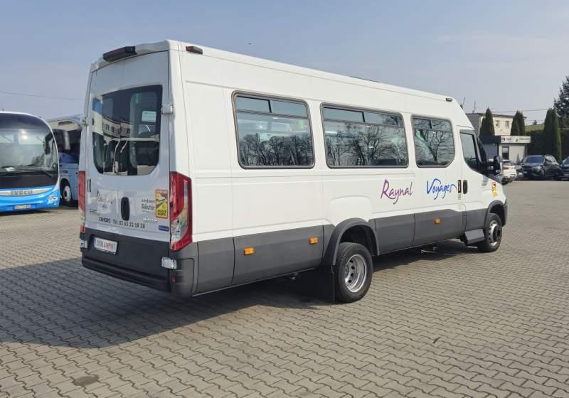 Iveco A60C15 / SPROWADZONE / EURO 6 / 39 000 KM - Minibus, People carrier: picture 3 Iveco A60C15 / SPROWADZONE / EURO 6 / 39 000 KM - Minibus, People carrier: picture 3