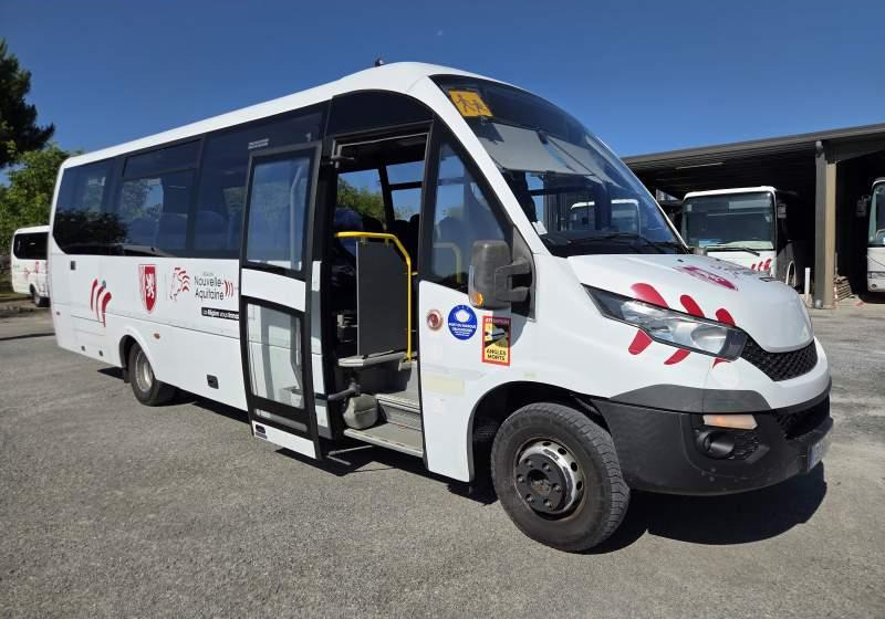 Iveco ROSERO FIRST / SPROWADZONE / 35 MIEJSC - Minibus, People carrier: picture 1 Iveco ROSERO FIRST / SPROWADZONE / 35 MIEJSC - Minibus, People carrier: picture 1