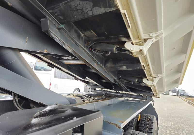 Leasing of  Volvo FM 400 / 2 STRONNA WYWROTKA / 278 000 KM Volvo FM 400 / 2 STRONNA WYWROTKA / 278 000 KM: picture 12