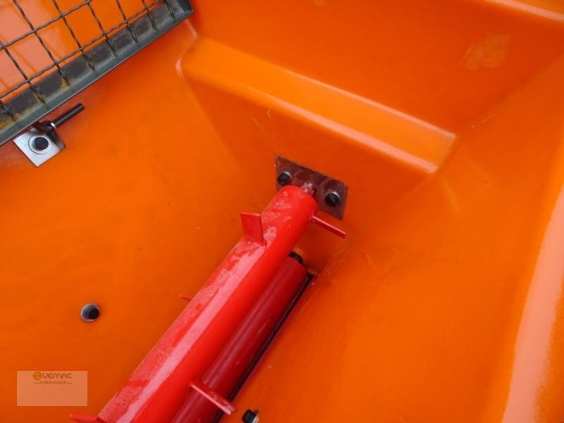 New Sand/ Salt spreader Dexwal Kastenstreuer Salzstreuer Walzenstreuer Streuer ATV Quad NEU: picture 8 New Sand/ Salt spreader Dexwal Kastenstreuer Salzstreuer Walzenstreuer Streuer ATV Quad NEU: picture 8