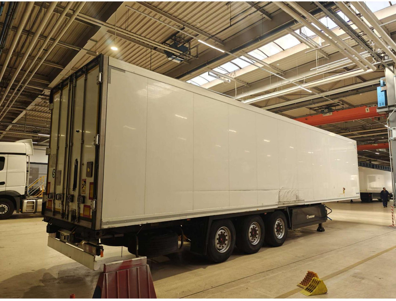 2018 Krone SDR Cool Liner FP 60 ThermoKing SLXi 300 - Refrigerated semi-trailer: picture 3 2018 Krone SDR Cool Liner FP 60 ThermoKing SLXi 300 - Refrigerated semi-trailer: picture 3
