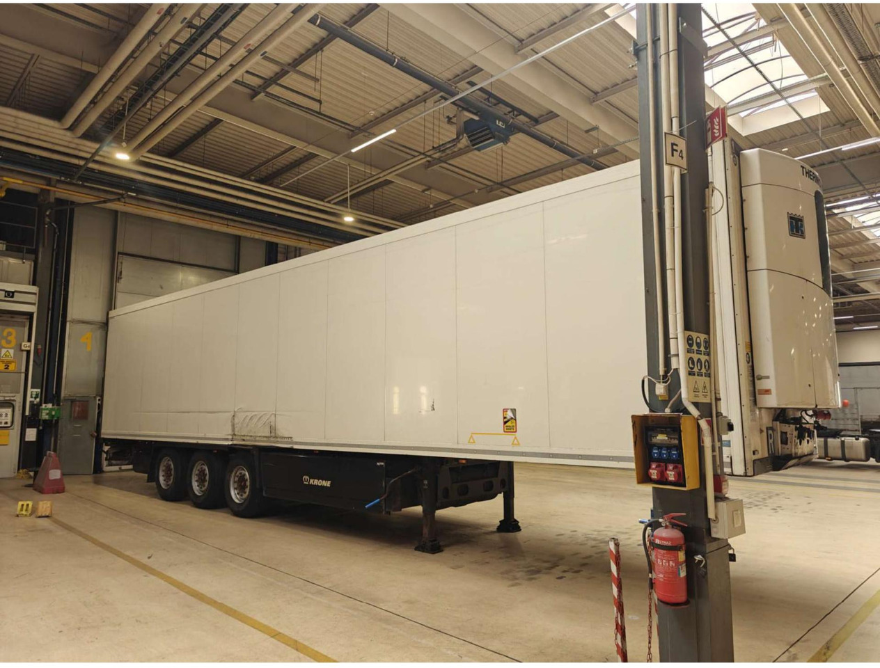2018 Krone SDR Cool Liner FP 60 ThermoKing SLXi 300 - Refrigerated semi-trailer: picture 5 2018 Krone SDR Cool Liner FP 60 ThermoKing SLXi 300 - Refrigerated semi-trailer: picture 5