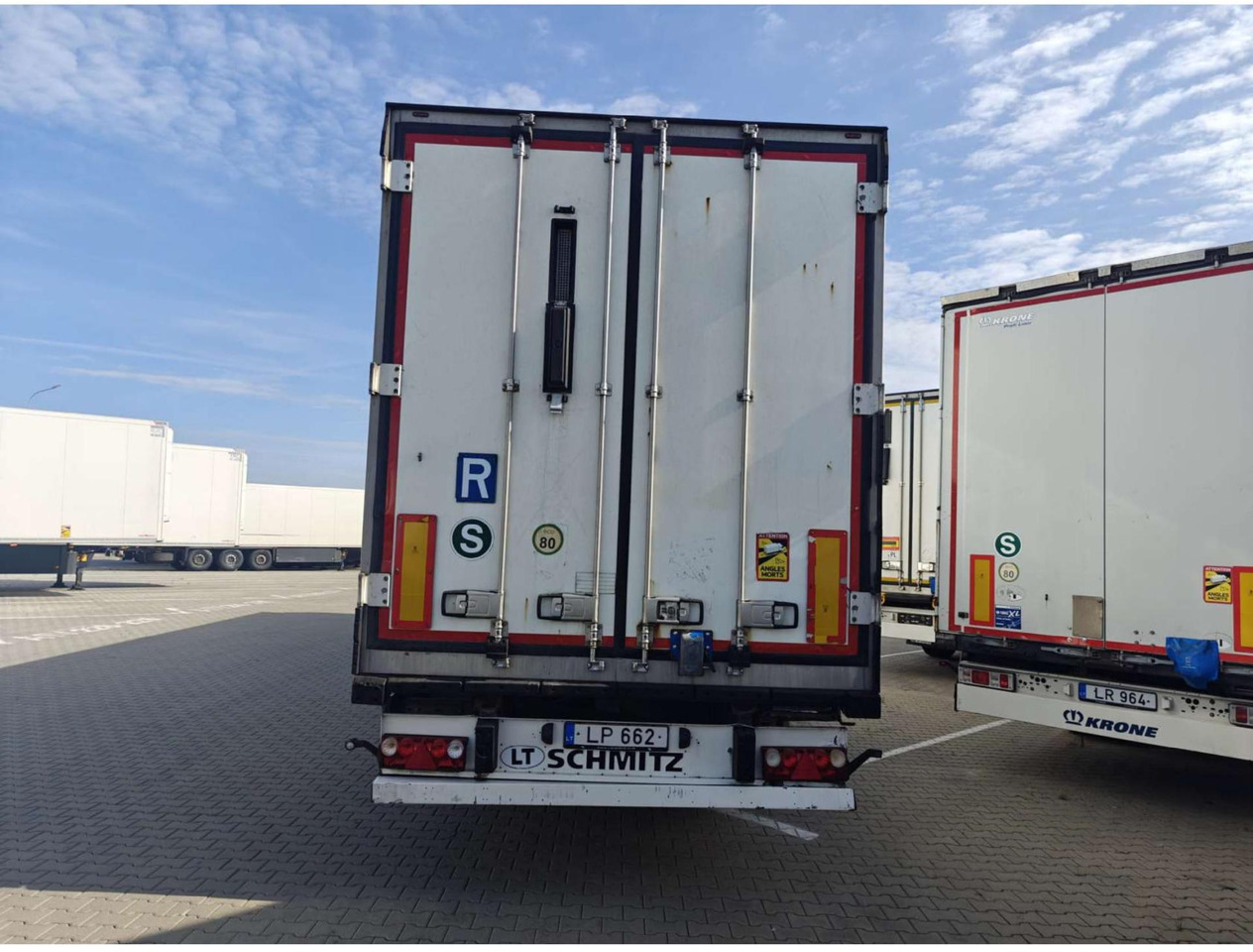 2018 Schmitz Cargobull SKO Double Deck FP 60 ThermoKing SLXi 300 Lifting Axle - Refrigerated semi-trailer: picture 5 2018 Schmitz Cargobull SKO Double Deck FP 60 ThermoKing SLXi 300 Lifting Axle - Refrigerated semi-trailer: picture 5