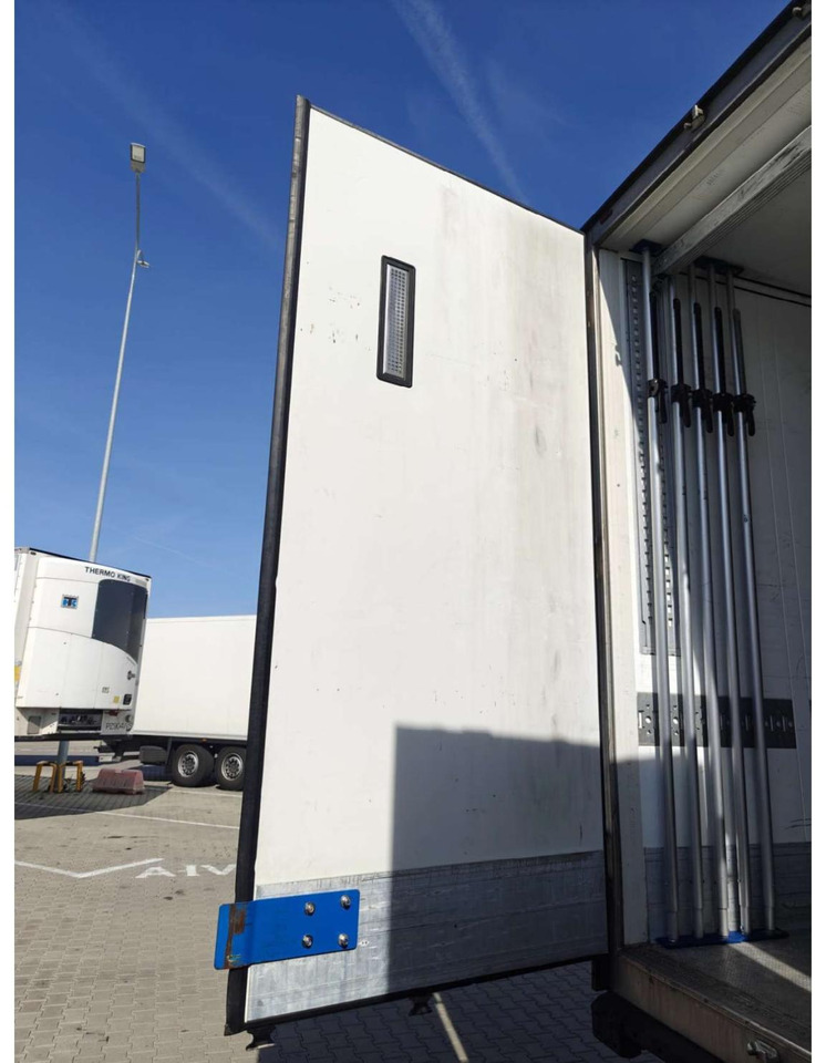 2018 Schmitz Cargobull SKO Double Deck FP 60 ThermoKing SLXi 300 Lifting Axle - Refrigerated semi-trailer: picture 2 2018 Schmitz Cargobull SKO Double Deck FP 60 ThermoKing SLXi 300 Lifting Axle - Refrigerated semi-trailer: picture 2
