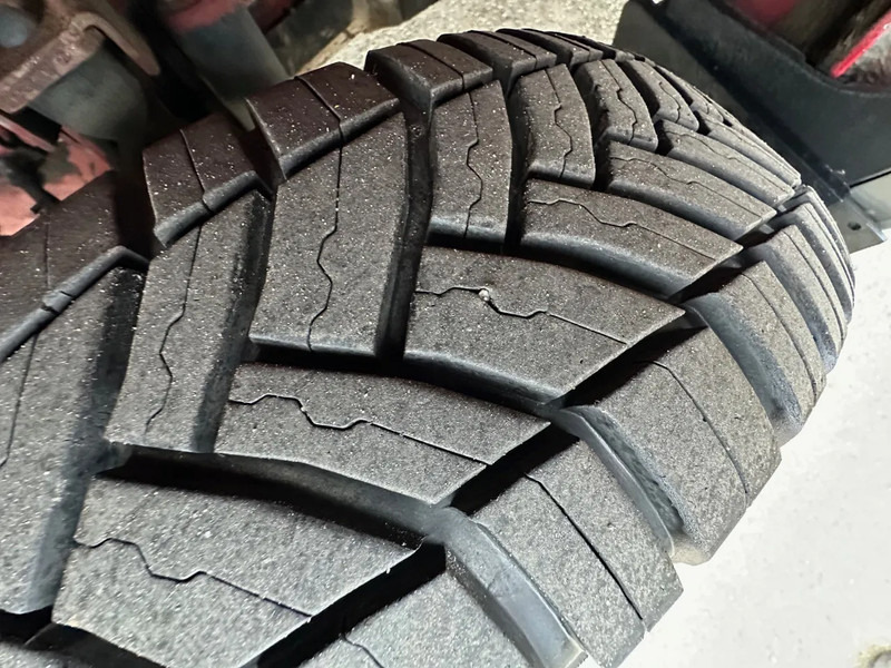 Iveco Daily 40C13 / BE COMBI 12T WITH VELDHUIZEN P31-5A / CREWCAB 7 pers. / NEW APK - Tractor unit: picture 5 Iveco Daily 40C13 / BE COMBI 12T WITH VELDHUIZEN P31-5A / CREWCAB 7 pers. / NEW APK - Tractor unit: picture 5