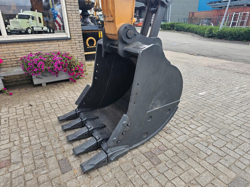 Crawler excavator Case CX220C: picture 19
