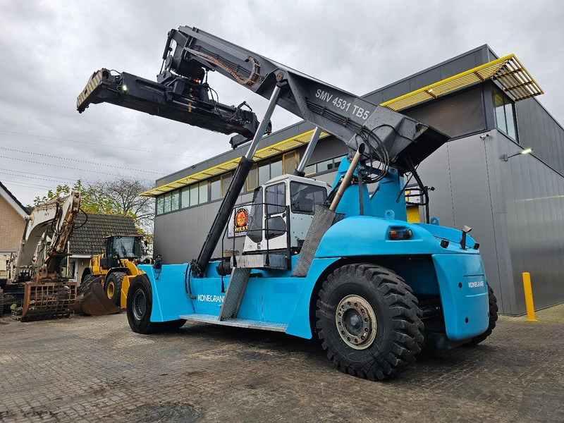 KONECRANES SMV 4531TB5 - Reach stacker: picture 3 KONECRANES SMV 4531TB5 - Reach stacker: picture 3
