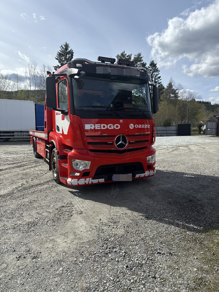 Mercedes-Benz ANTOS 1835 4x2 Omars 2x Winch Brille Load 8T - Tow truck: picture 4 Mercedes-Benz ANTOS 1835 4x2 Omars 2x Winch Brille Load 8T - Tow truck: picture 4