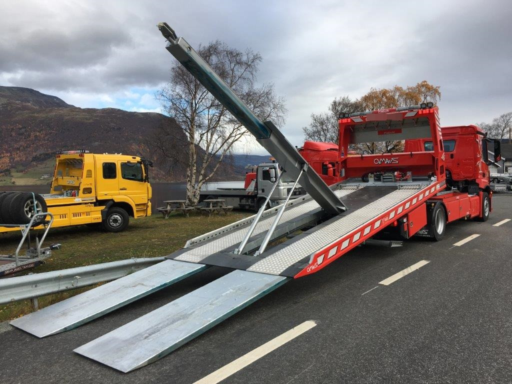 Mercedes-Benz ANTOS 1835 4x2 Omars 2x Winch Brille Load 8T - Tow truck: picture 2 Mercedes-Benz ANTOS 1835 4x2 Omars 2x Winch Brille Load 8T - Tow truck: picture 2