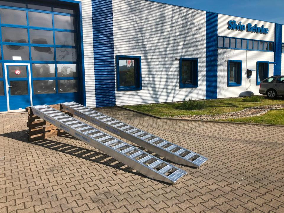 Alurampen Satz 4m 4000KG Minibagger Minilader Quad Auffahrrampe *INKL.19% MWST* - Loading ramp: picture 5 Alurampen Satz 4m 4000KG Minibagger Minilader Quad Auffahrrampe *INKL.19% MWST* - Loading ramp: picture 5