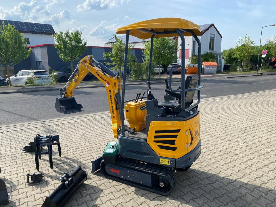 Minibagger BK1250JS + Zubehör *INKL.19% MWST*KUBOTA*BERGER KRAUS*JOYSTICK*SOFORT!* - Mini excavator: picture 5 Minibagger BK1250JS + Zubehör *INKL.19% MWST*KUBOTA*BERGER KRAUS*JOYSTICK*SOFORT!* - Mini excavator: picture 5