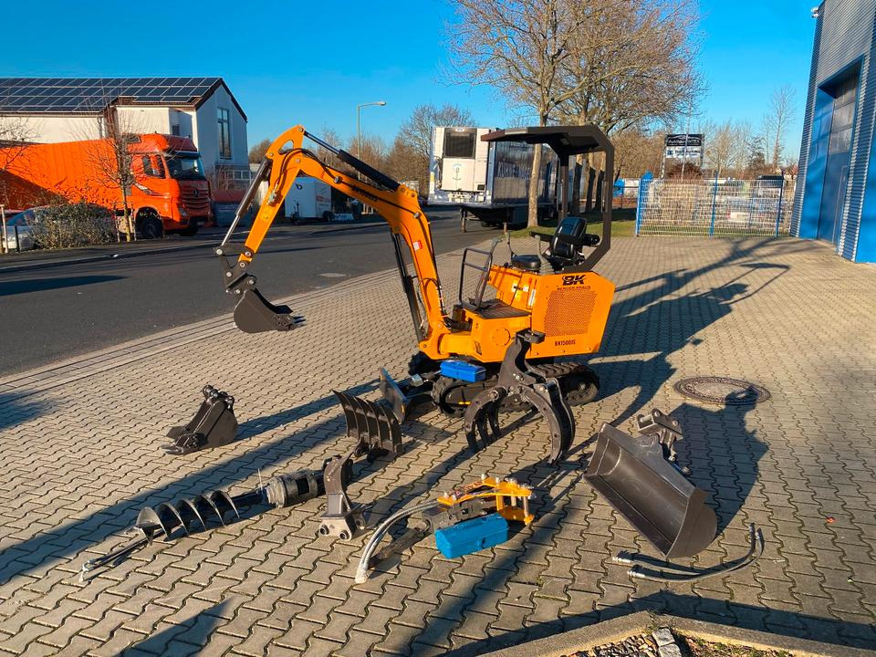 Minibagger BK1500JS + Zubehör *INKL.19% MWST*BERGER KRAUS*KUBOTA*JOYSTICK*ZUBEHÖRPAKET GROß*SOFORT!* - Mini excavator: picture 1 Minibagger BK1500JS + Zubehör *INKL.19% MWST*BERGER KRAUS*KUBOTA*JOYSTICK*ZUBEHÖRPAKET GROß*SOFORT!* - Mini excavator: picture 1