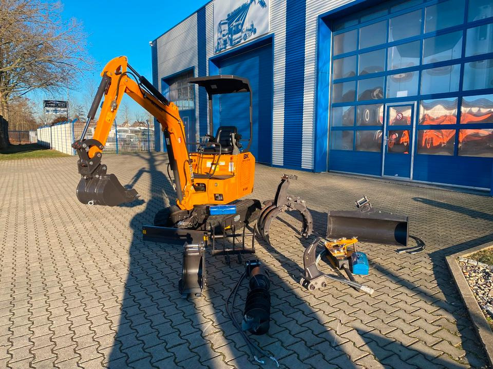 Minibagger BK1500JS + Zubehör *INKL.19% MWST*BERGER KRAUS*KUBOTA*JOYSTICK*ZUBEHÖRPAKET GROß*SOFORT!* - Mini excavator: picture 3 Minibagger BK1500JS + Zubehör *INKL.19% MWST*BERGER KRAUS*KUBOTA*JOYSTICK*ZUBEHÖRPAKET GROß*SOFORT!* - Mini excavator: picture 3