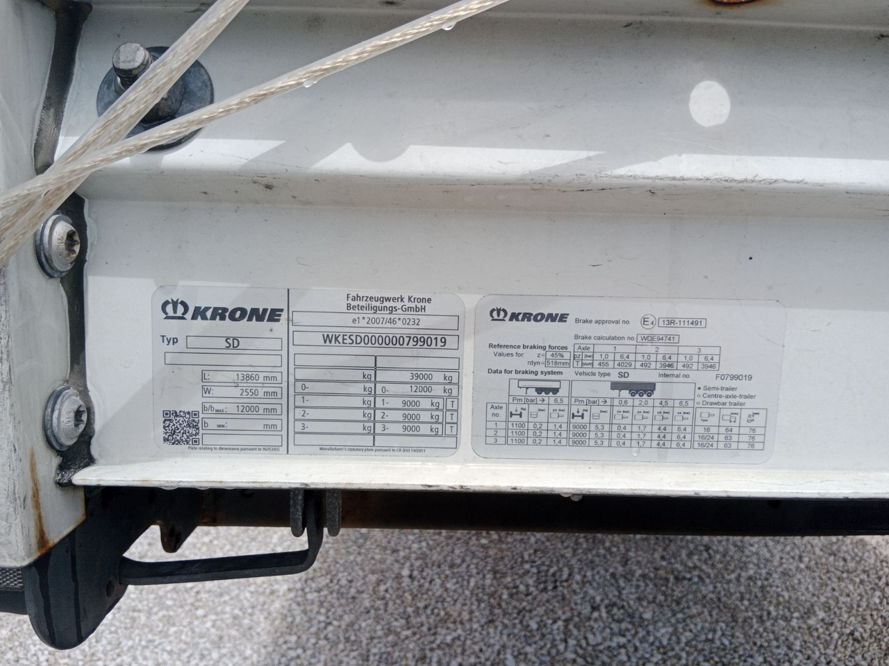 KRONE - Curtainsider semi-trailer: picture 5 KRONE - Curtainsider semi-trailer: picture 5