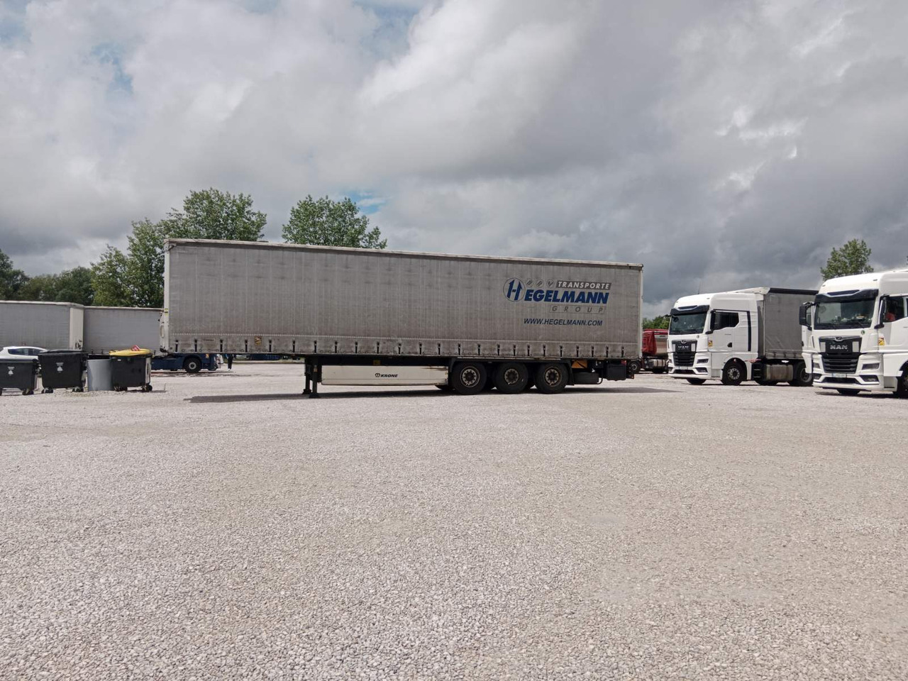 KRONE - Curtainsider semi-trailer: picture 1 KRONE - Curtainsider semi-trailer: picture 1